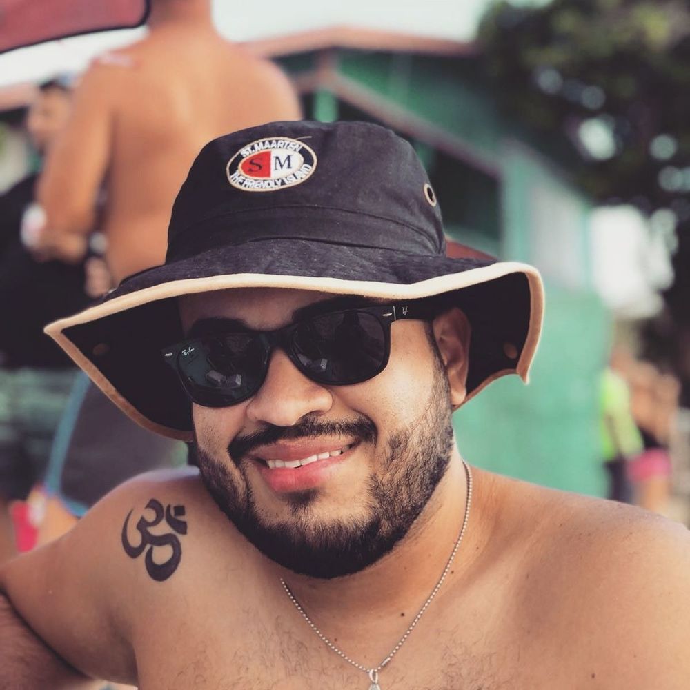 Meet your Posher, Dario